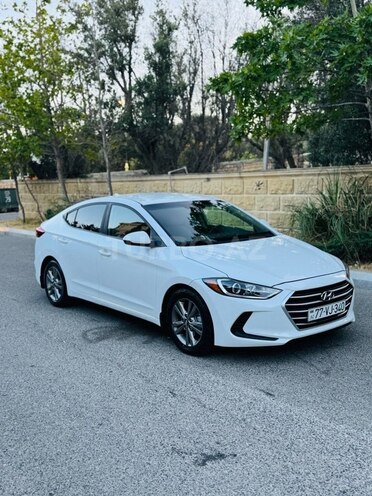 Hyundai Elantra 2018, 65,737 km - 2.0 l - Bakı