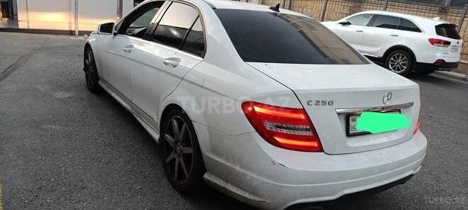 Mercedes C 250 2013, 184,000 km - 1.8 л - Bakı