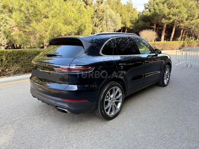 Porsche Cayenne-5