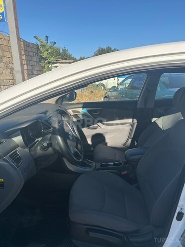 Hyundai Elantra 2015, 257,915 km - 1.8 л - Bakı