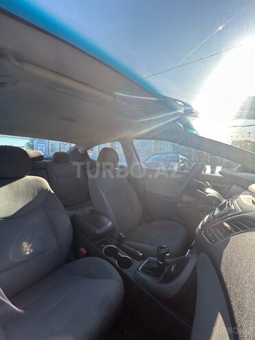 Hyundai Elantra 2015, 257,915 km - 1.8 л - Bakı