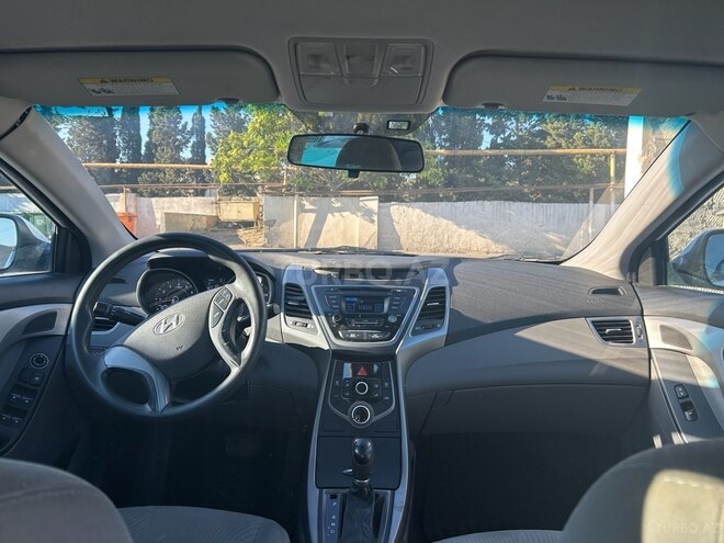 Hyundai Elantra 2015, 257,915 km - 1.8 л - Bakı