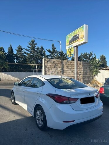 Hyundai Elantra 2015, 257,915 km - 1.8 л - Bakı