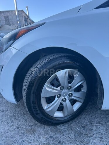 Hyundai Elantra 2015, 257,915 km - 1.8 л - Bakı