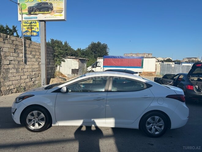 Hyundai Elantra 2015, 257,915 km - 1.8 л - Bakı