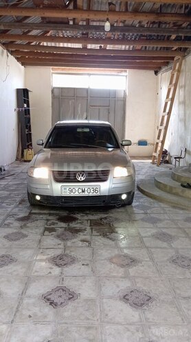 Volkswagen Passat 2002, 436,000 km - 2.0 l - Gəncə