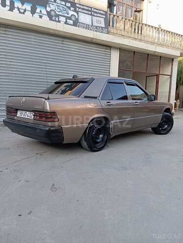 Mercedes 190 1989, 40,204 km - 2.0 l - Gəncə