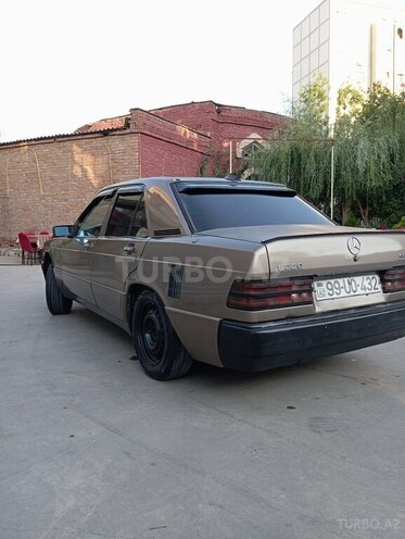 Mercedes 190 1989, 40,204 km - 2.0 l - Gəncə