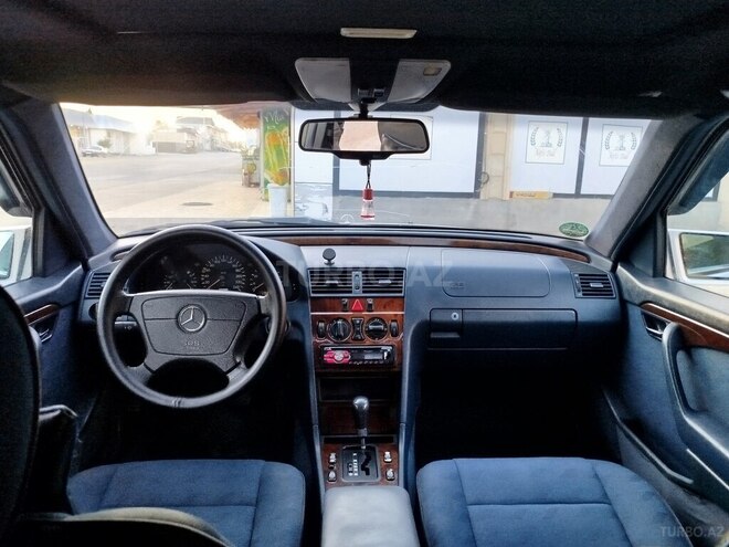 Mercedes C 180 1995, 295,365 km - 1.8 l - Bakı