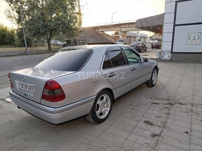 Mercedes C 180 1995, 295,365 km - 1.8 l - Bakı