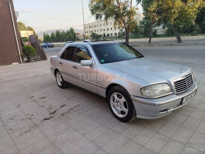 Mercedes C 180 1995, 295,365 km - 1.8 l - Bakı