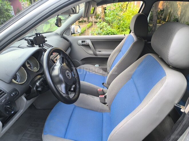 Volkswagen Polo 2001, 202,750 km - 1.4 l - Şəki