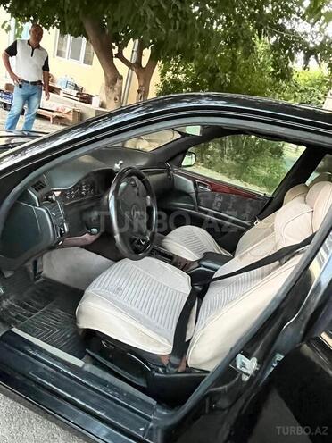 Mercedes E 230 1995, 120,000 km - 2.3 l - Mingəçevir
