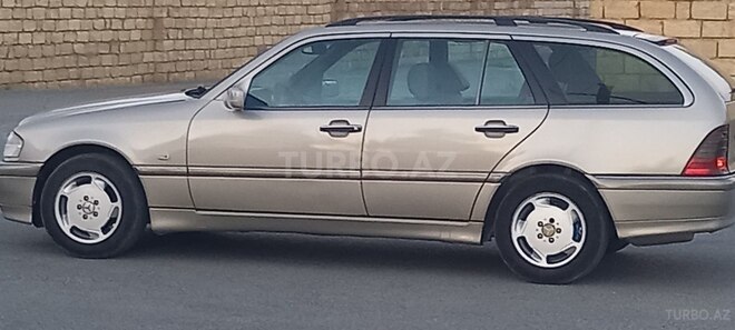 Mercedes C 220 d 1999, 453,242 km - 2.2 l - Bakı