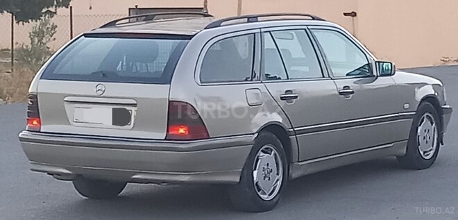 Mercedes C 220 d 1999, 453,242 km - 2.2 l - Bakı