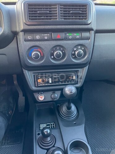 LADA (VAZ) Niva 2024, 3,512 km - 1.7 l - Füzuli