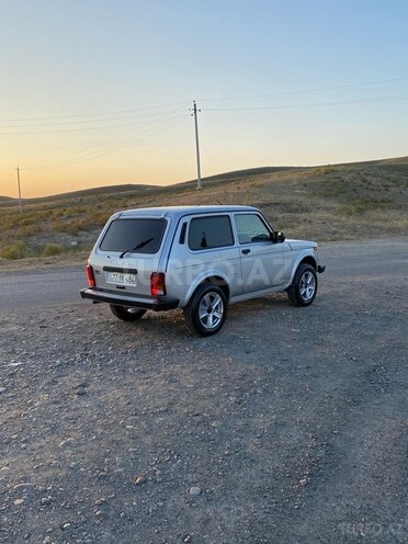 LADA (VAZ) Niva 2024, 3,512 km - 1.7 l - Füzuli