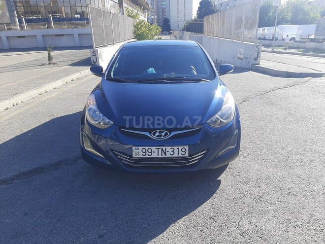 Hyundai Elantra-1