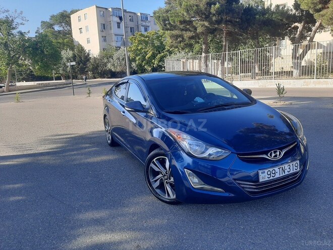 Hyundai Elantra-10