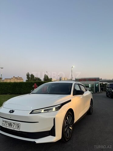 Changan Qiyuan A05 2025, 5,000 km - 1.5 л - Bakı