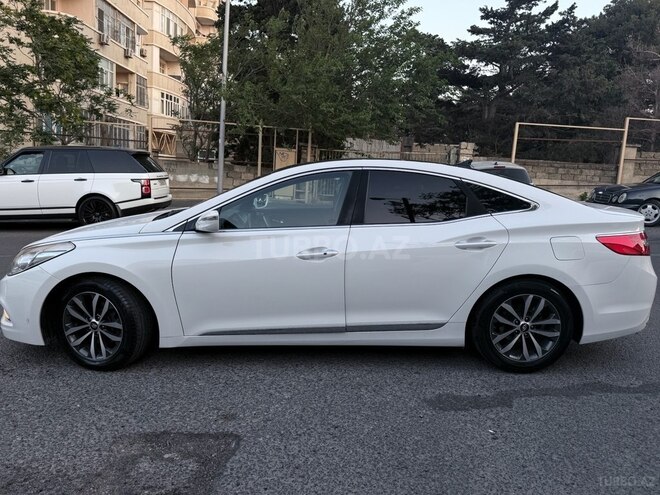 Hyundai Grandeur 2011, 218,632 km - 2.4 л - Bakı