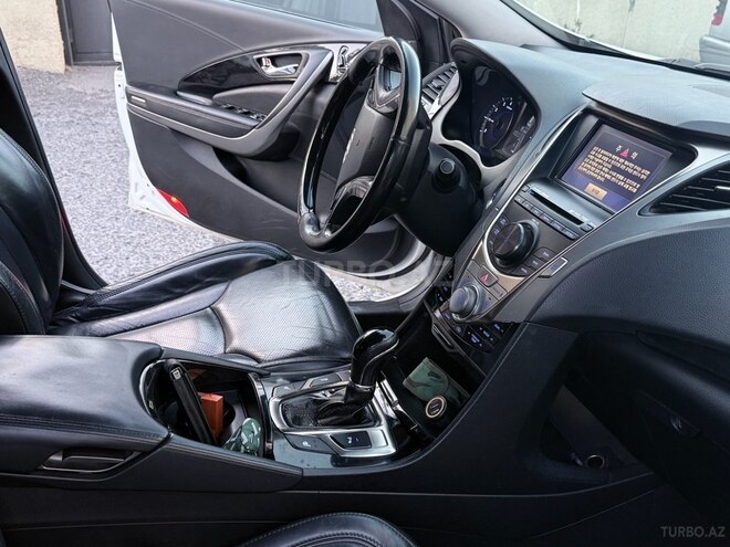 Hyundai Grandeur 2011, 218,632 km - 2.4 л - Bakı