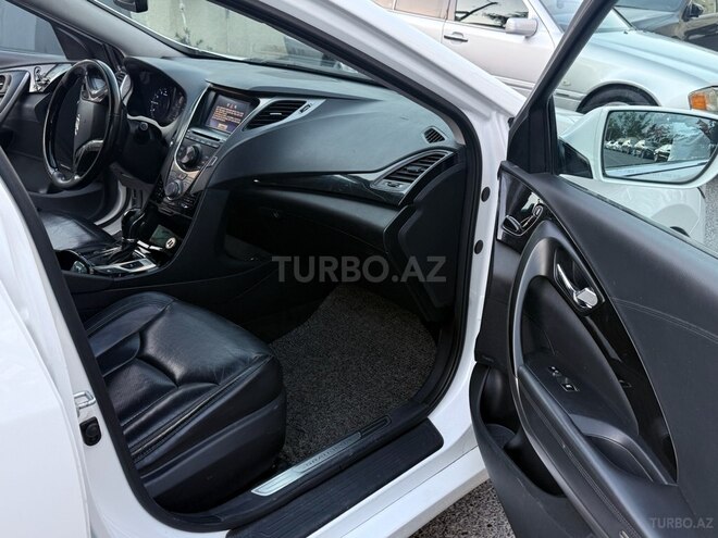 Hyundai Grandeur 2011, 218,632 km - 2.4 л - Bakı