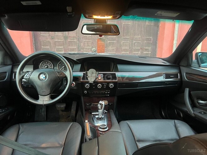BMW 528 2008, 260,000 km - 3.0 l - Şirvan