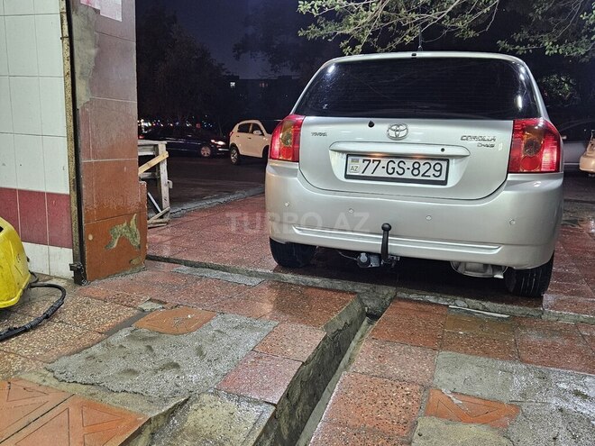 Toyota Corolla 2005, 299,000 km - 1.4 l - Bakı