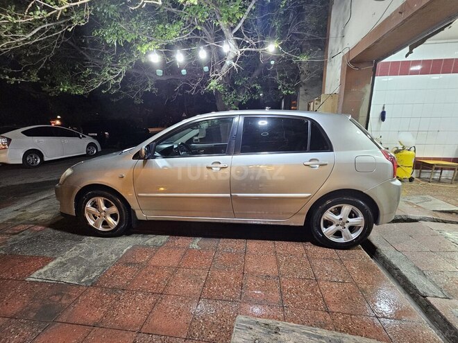 Toyota Corolla 2005, 299,000 km - 1.4 l - Bakı