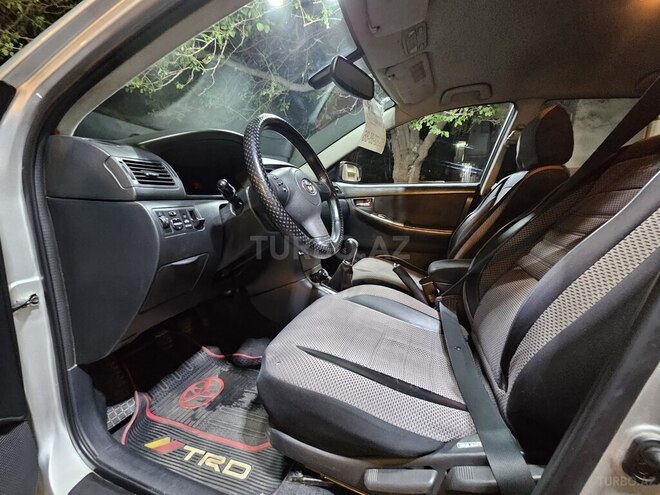 Toyota Corolla 2005, 299,000 km - 1.4 l - Bakı