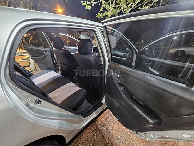 Toyota Corolla 2005, 299,000 km - 1.4 l - Bakı