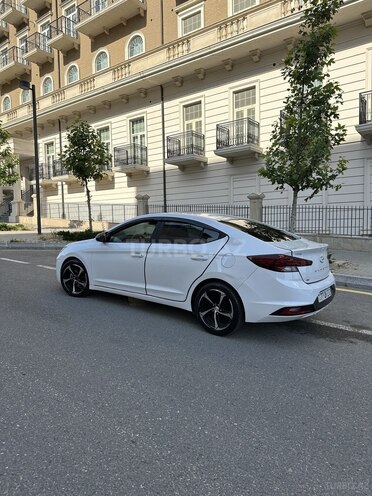 Hyundai Elantra 2019, 95,863 km - 2.0 л - Bakı