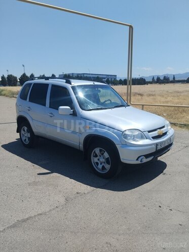 Chevrolet Niva 2010, 2,600,000 km - 1.7 л - Şəmkir