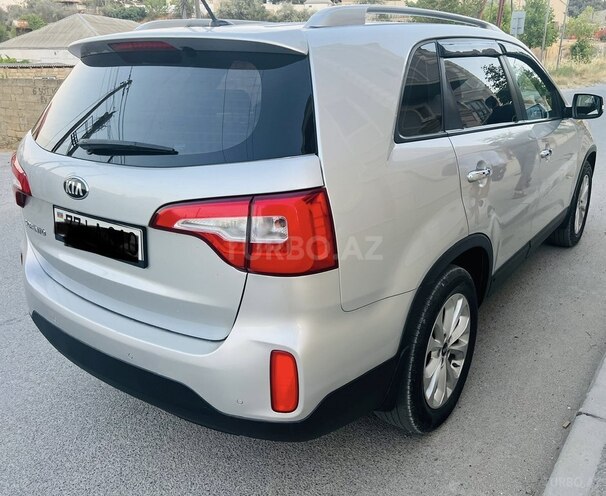 Kia Sorento-8