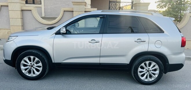 Kia Sorento-16