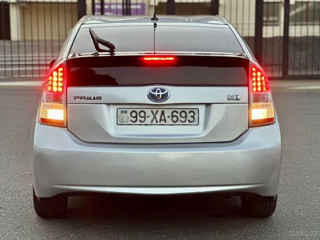 Toyota Prius 2010, 243,000 km - 1.8 l - Sumqayıt