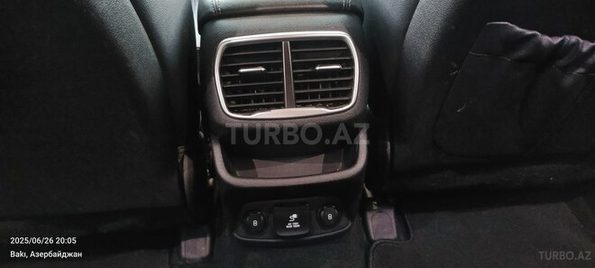 Hyundai Santa Fe-18