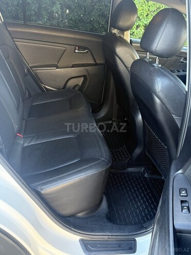 Kia Sportage 2010, 175,000 km - 2.0 л - Bakı