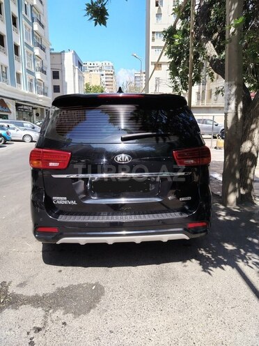 Kia Carnival 2018, 385,000 km - 2.2 l - Bakı