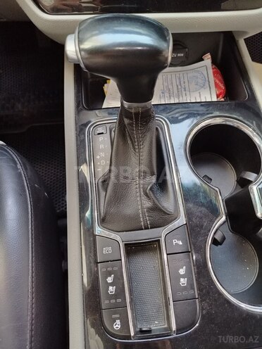 Kia Carnival 2018, 385,000 km - 2.2 l - Bakı