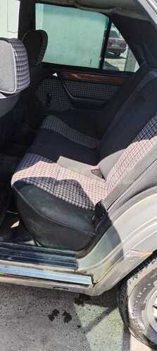 Mercedes E 250 1993, 553,851 km - 2.5 l - İmişli