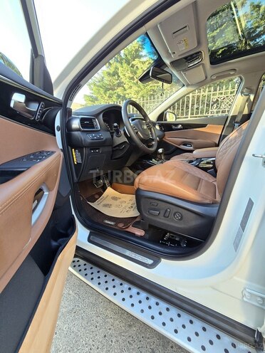 Kia Sorento-11