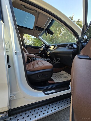 Kia Sorento-12