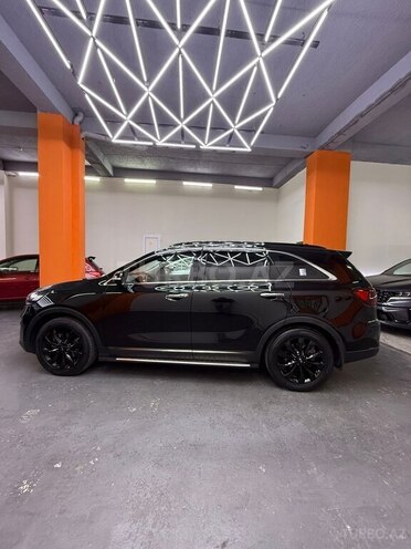Kia Sorento-4