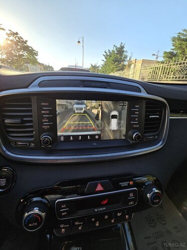 Kia Sorento-15