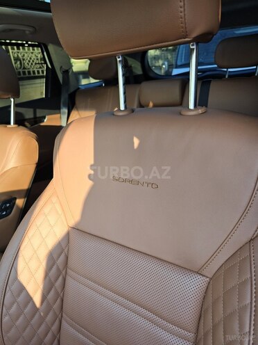 Kia Sorento-17