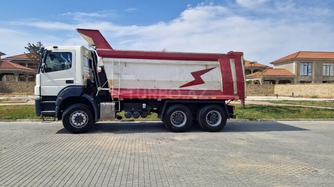 Mercedes Axor 3340 2011, 750,000 km - 13.0 l - Bakı