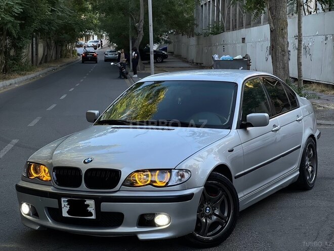BMW 320-1