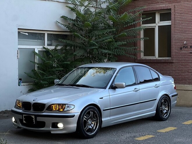 BMW 320-4